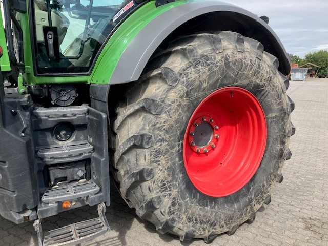 Fendt 828 Vario S4 ProfiPlus - Traktor: obrázok 4 Fendt 828 Vario S4 ProfiPlus - Traktor: obrázok 4