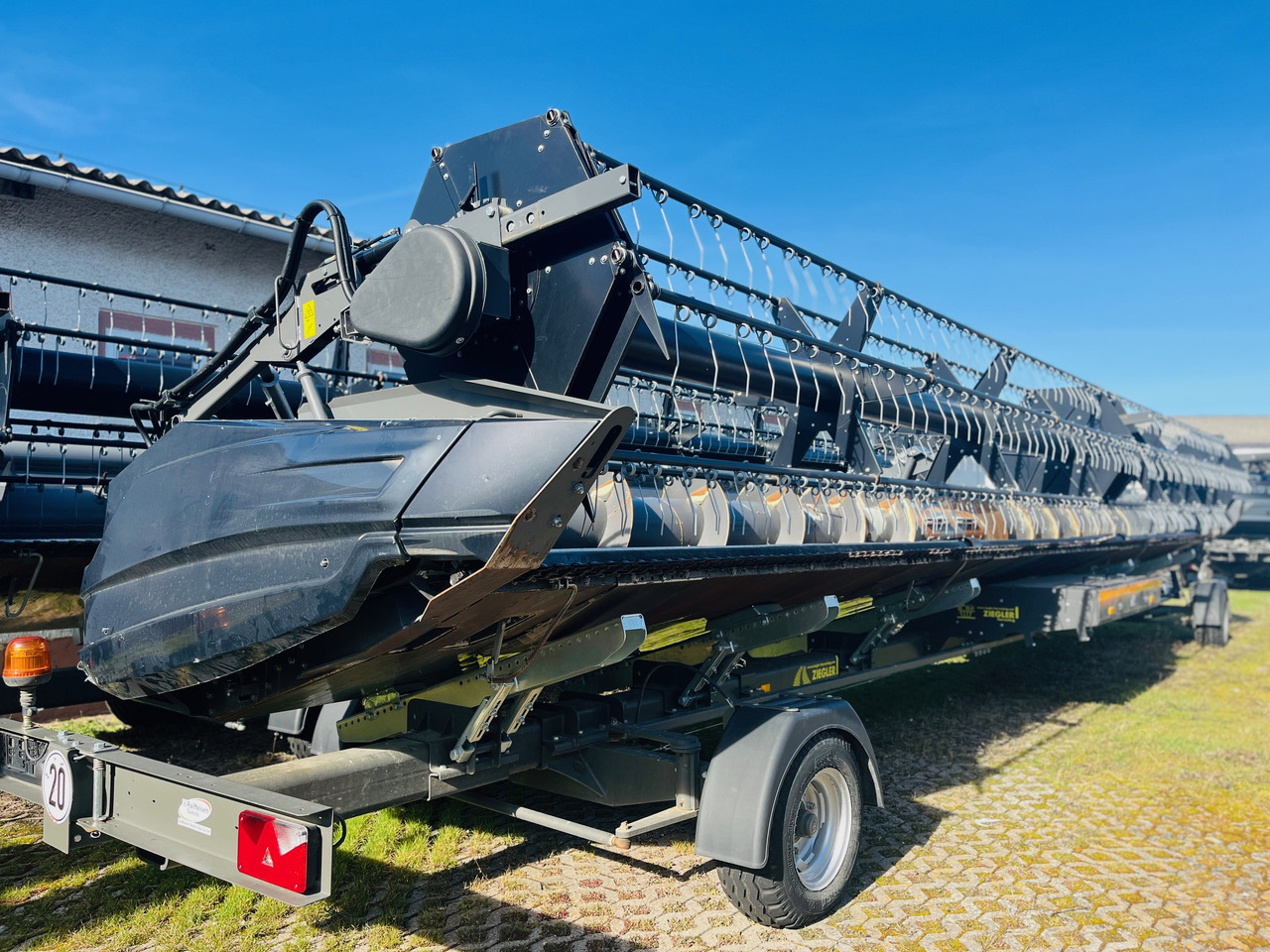 Fendt IDEAL 10T - Obilný kombajn: obrázok 3 Fendt IDEAL 10T - Obilný kombajn: obrázok 3