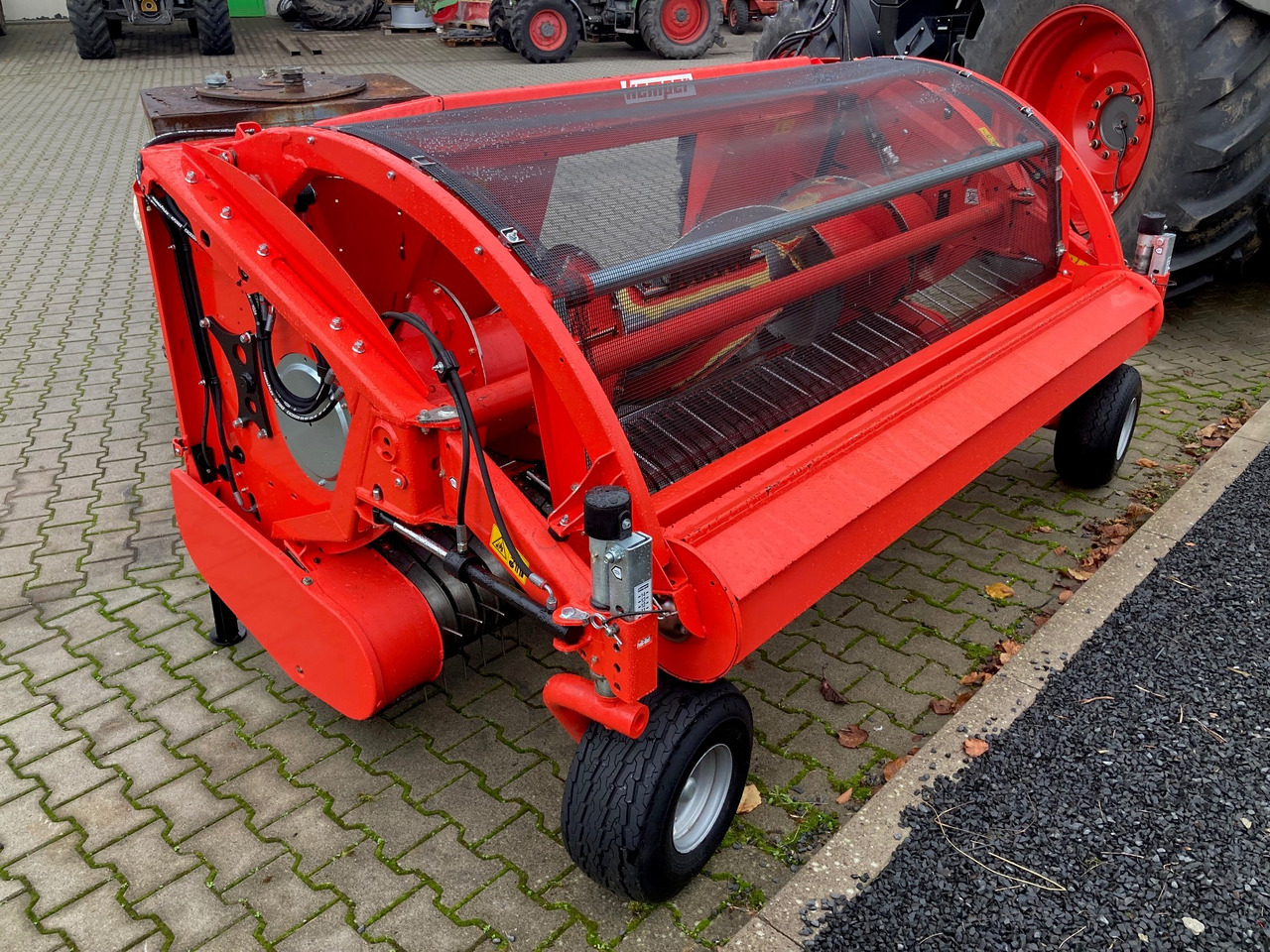 Fendt Katana 650 Gen3 - 28 Messer - Kombajn: obrázok 3 Fendt Katana 650 Gen3 - 28 Messer - Kombajn: obrázok 3