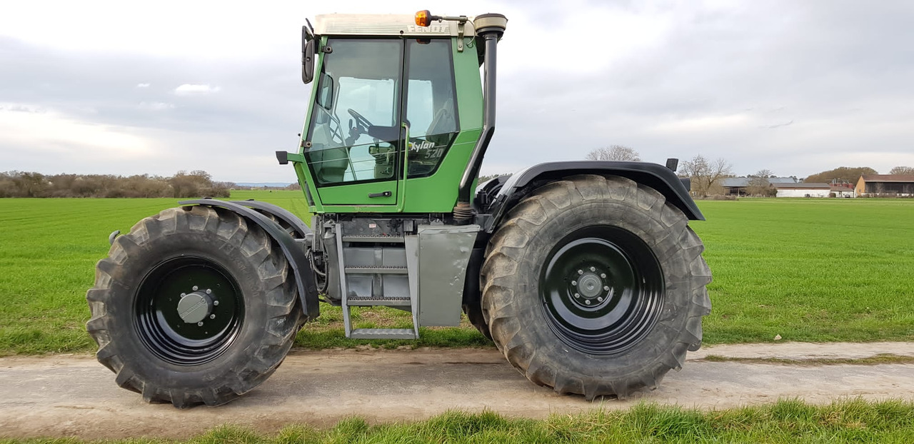 Fendt Xylon 520 - Traktor: obrázok 5 Fendt Xylon 520 - Traktor: obrázok 5