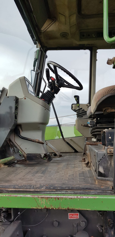 Fendt Xylon 520 - Traktor: obrázok 3 Fendt Xylon 520 - Traktor: obrázok 3