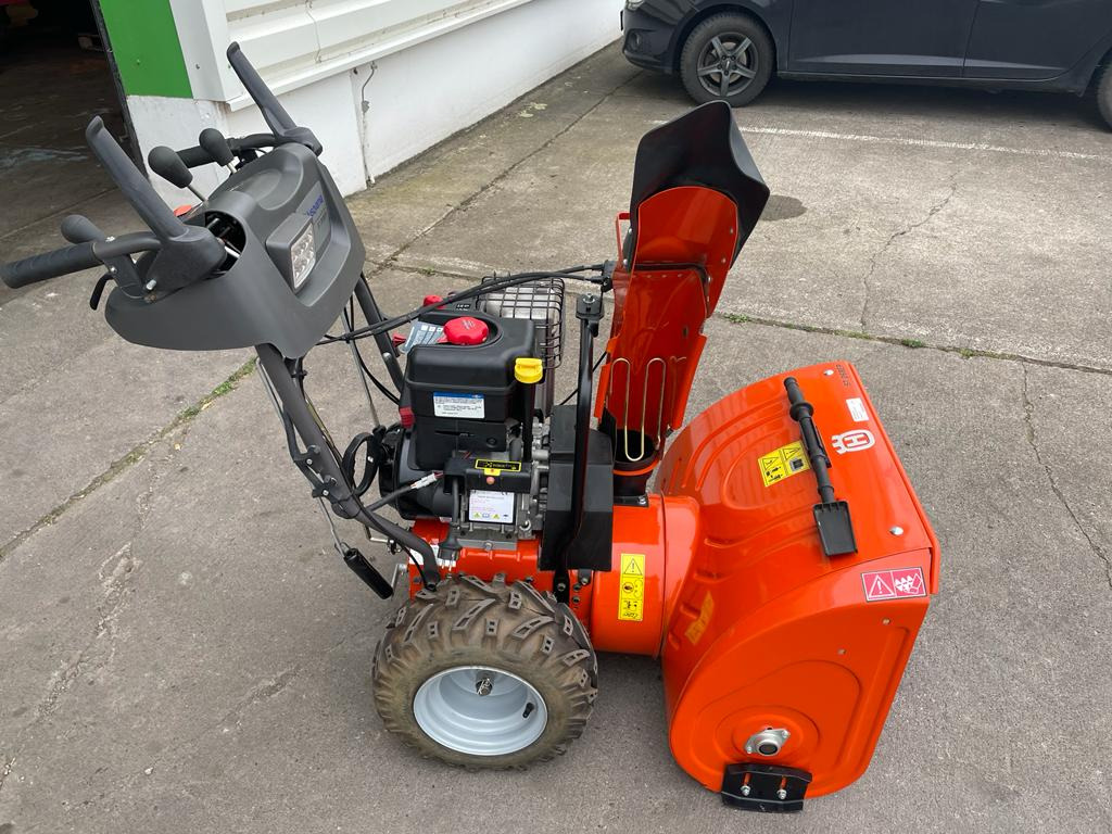 Husqvarna Schneefräse ST 268 EP - N.M.L - Rozmetač piesku/ Soli: obrázok 4 Husqvarna Schneefräse ST 268 EP - N.M.L - Rozmetač piesku/ Soli: obrázok 4