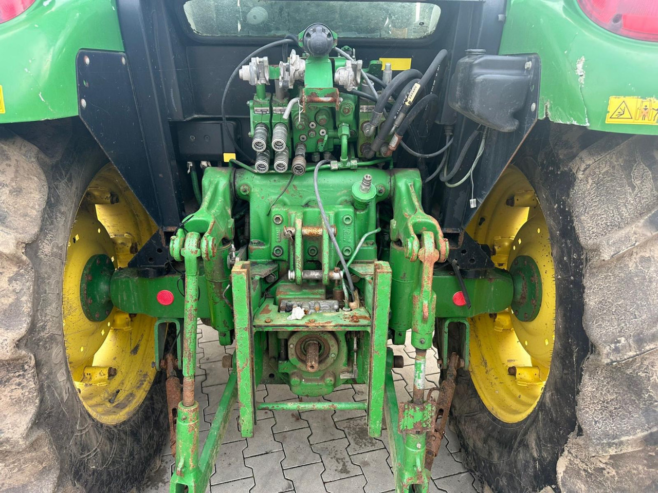 John Deere 5100 R - Traktor: obrázok 4 John Deere 5100 R - Traktor: obrázok 4