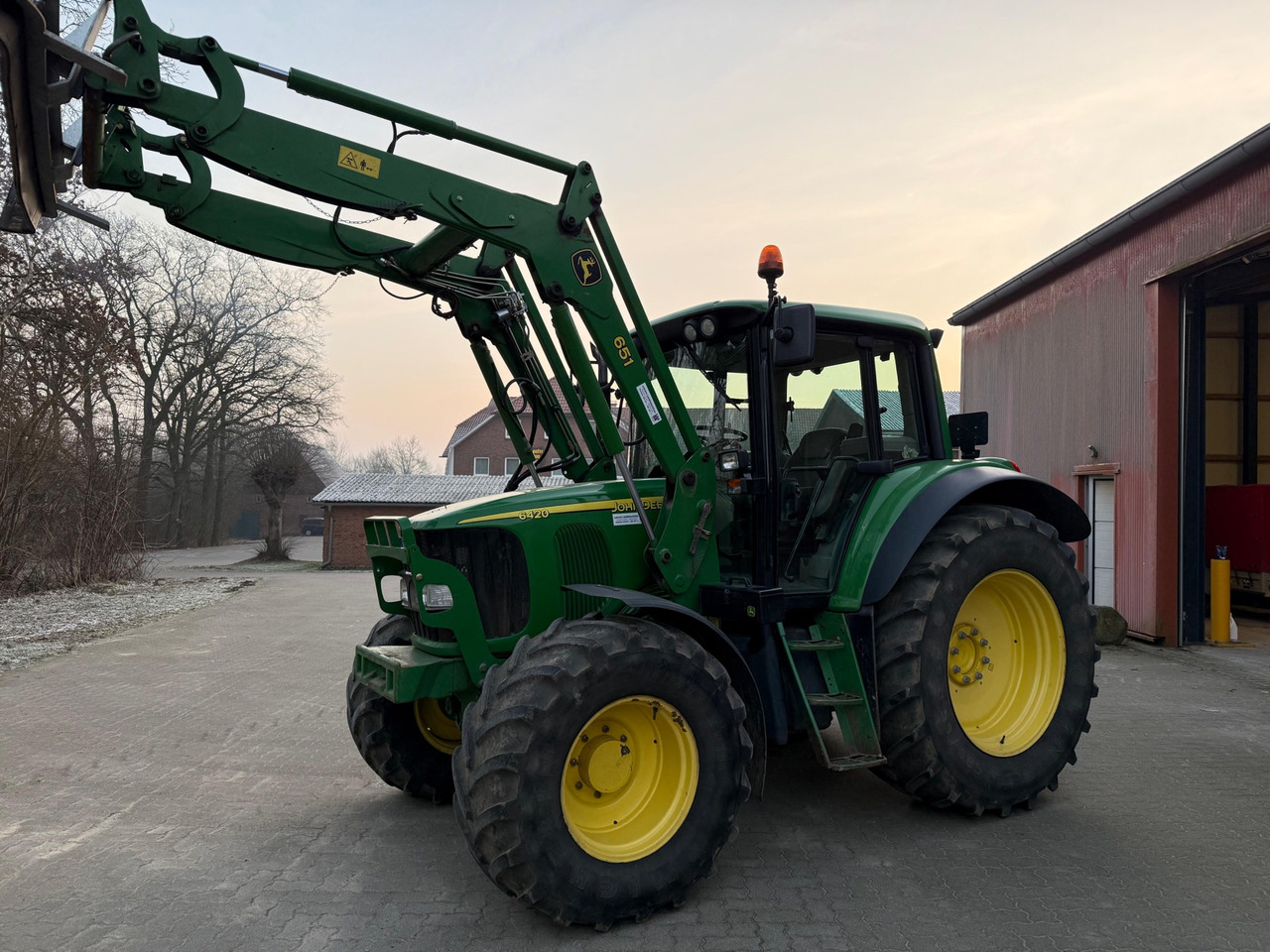 John Deere 6420 - Traktor: obrázok 1 John Deere 6420 - Traktor: obrázok 1