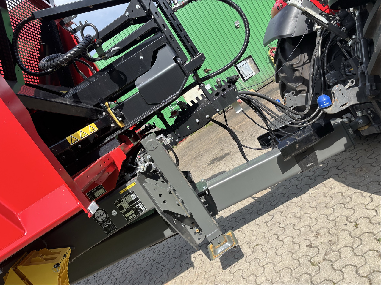 Krampe Ram Body 750 - Sklápač: obrázok 4 Krampe Ram Body 750 - Sklápač: obrázok 4