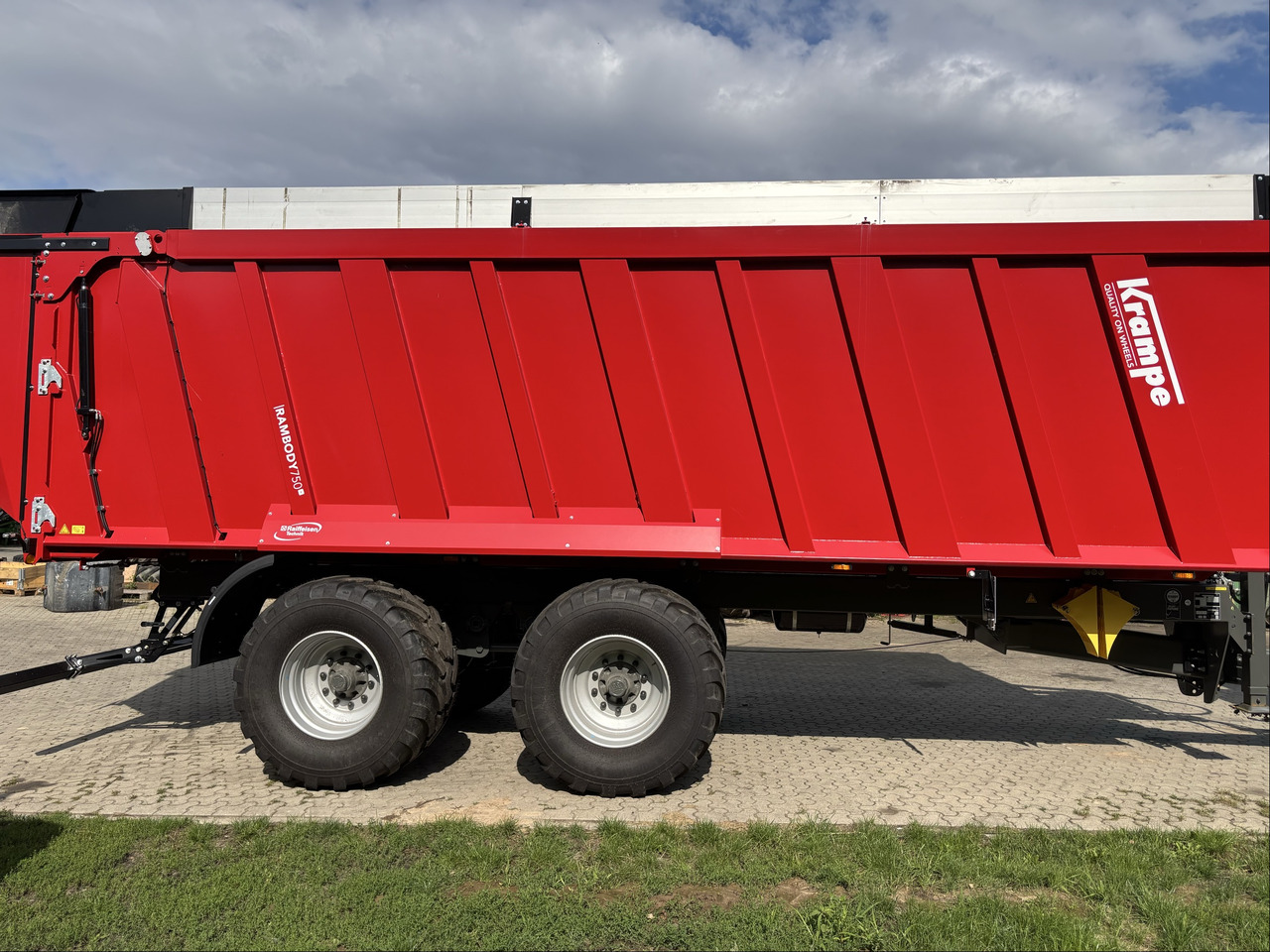 Krampe Ram Body 750 - Sklápač: obrázok 1 Krampe Ram Body 750 - Sklápač: obrázok 1