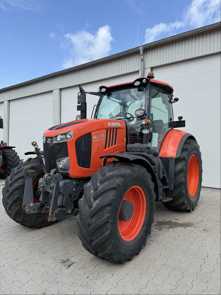Kubota M 7151 KVT - Traktor: obrázok 1 Kubota M 7151 KVT - Traktor: obrázok 1