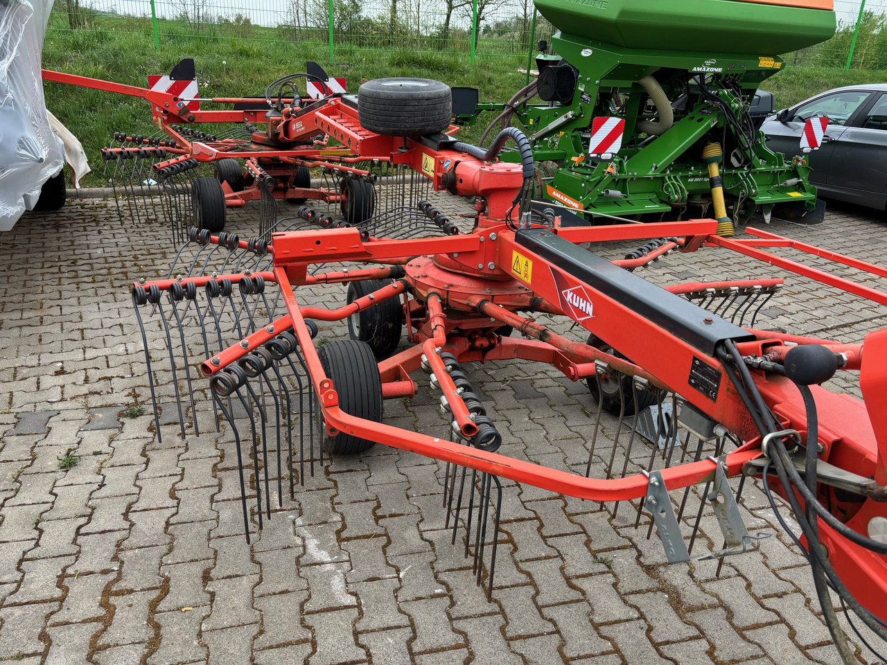 Kuhn Schwader 6632 - Obracač sena: obrázok 4 Kuhn Schwader 6632 - Obracač sena: obrázok 4
