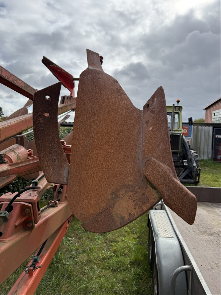 Kuhn Volldrehpflug - Pluh: obrázok 3 Kuhn Volldrehpflug - Pluh: obrázok 3