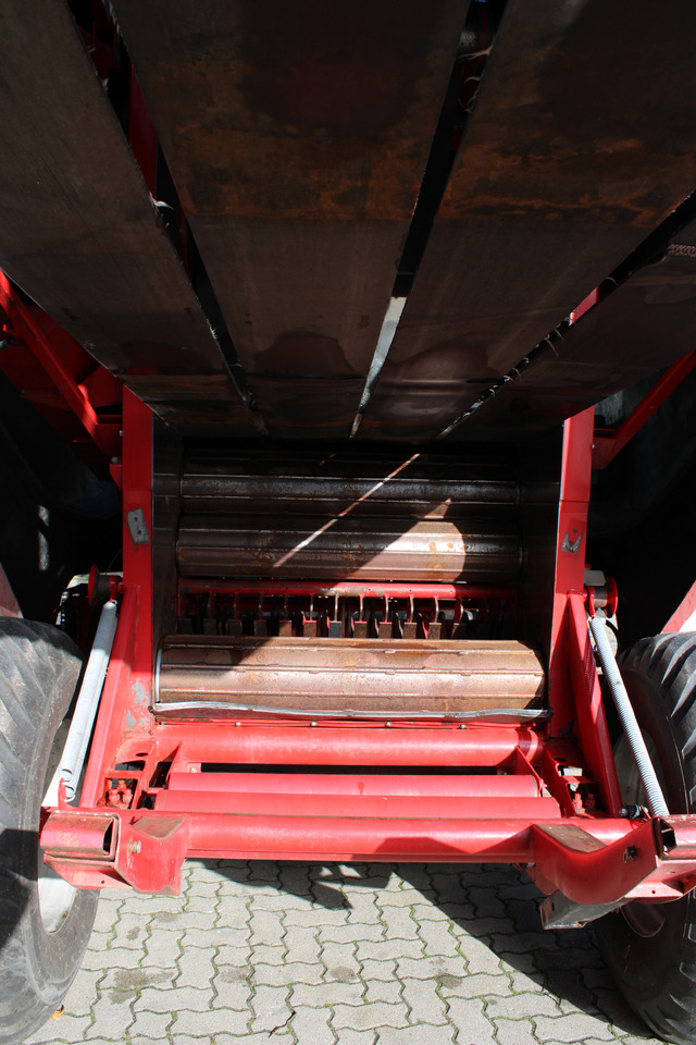 Lely Welger RP 545 - Stroje na zber krmovín: obrázok 4 Lely Welger RP 545 - Stroje na zber krmovín: obrázok 4