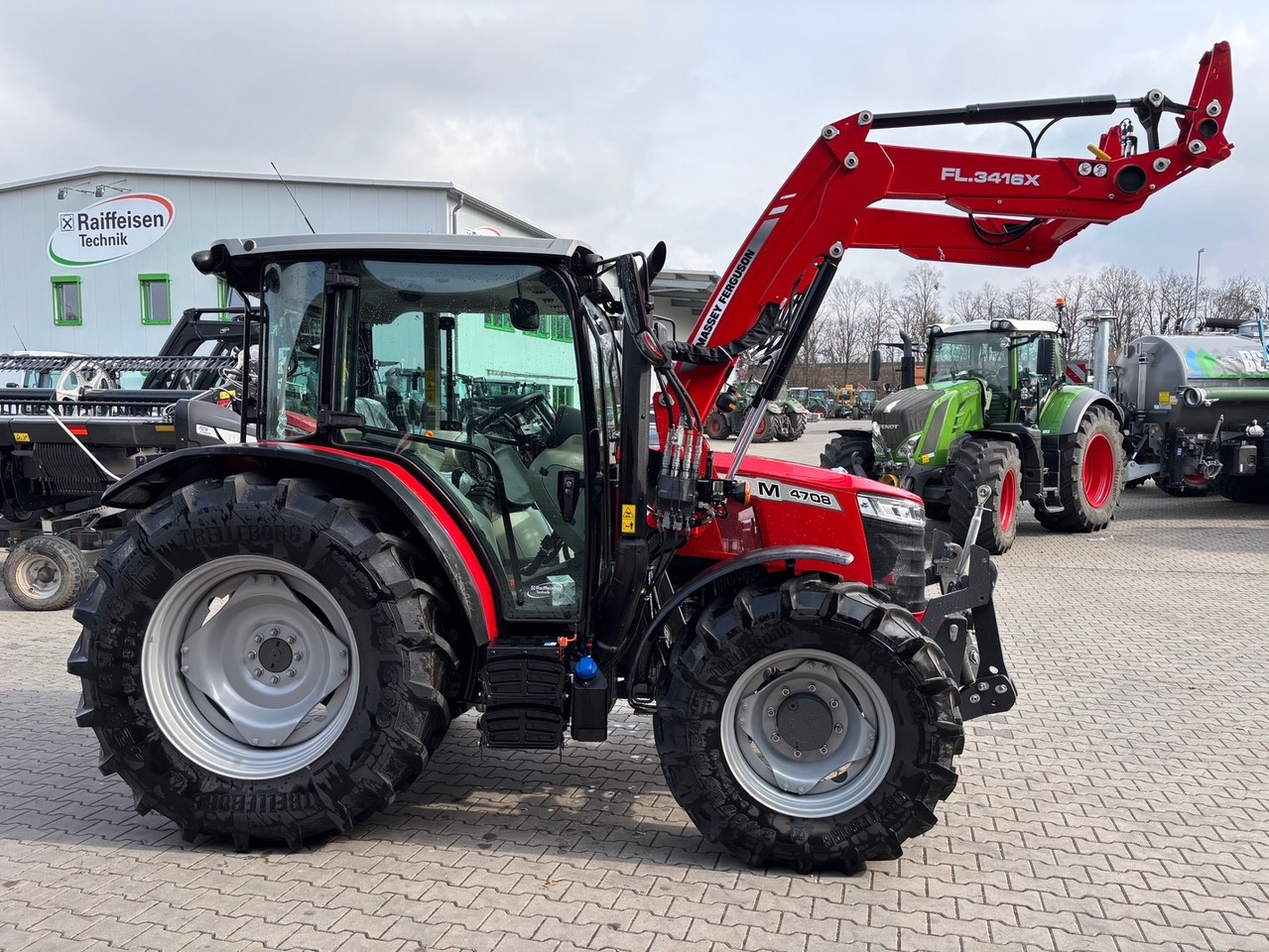 Massey Ferguson 4708 M Cab - Traktor: obrázok 5 Massey Ferguson 4708 M Cab - Traktor: obrázok 5