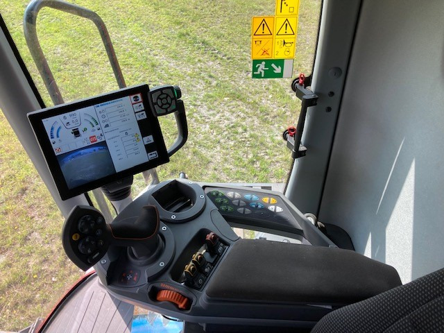 Massey Ferguson 7370 Beta - Obilný kombajn: obrázok 2 Massey Ferguson 7370 Beta - Obilný kombajn: obrázok 2