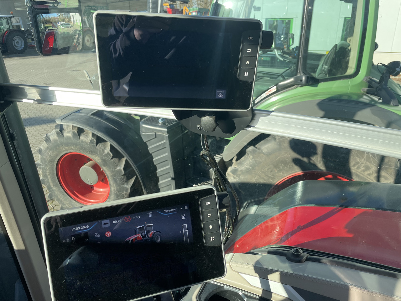 Massey Ferguson 8S.265 Dyna-VT EXCLUSIVE - Traktor: obrázok 5 Massey Ferguson 8S.265 Dyna-VT EXCLUSIVE - Traktor: obrázok 5