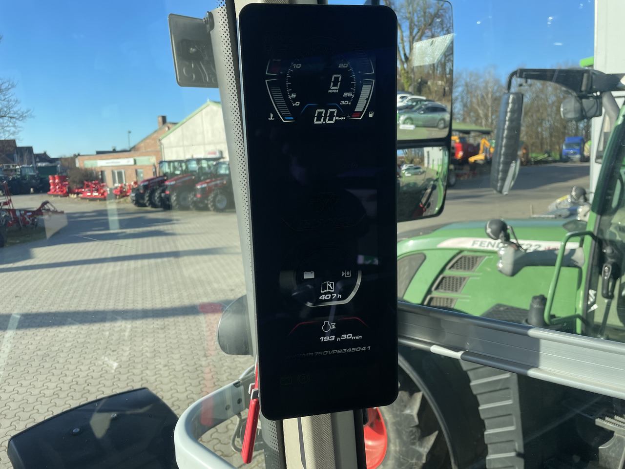 Massey Ferguson 8S.265 Dyna-VT EXCLUSIVE - Traktor: obrázok 2 Massey Ferguson 8S.265 Dyna-VT EXCLUSIVE - Traktor: obrázok 2