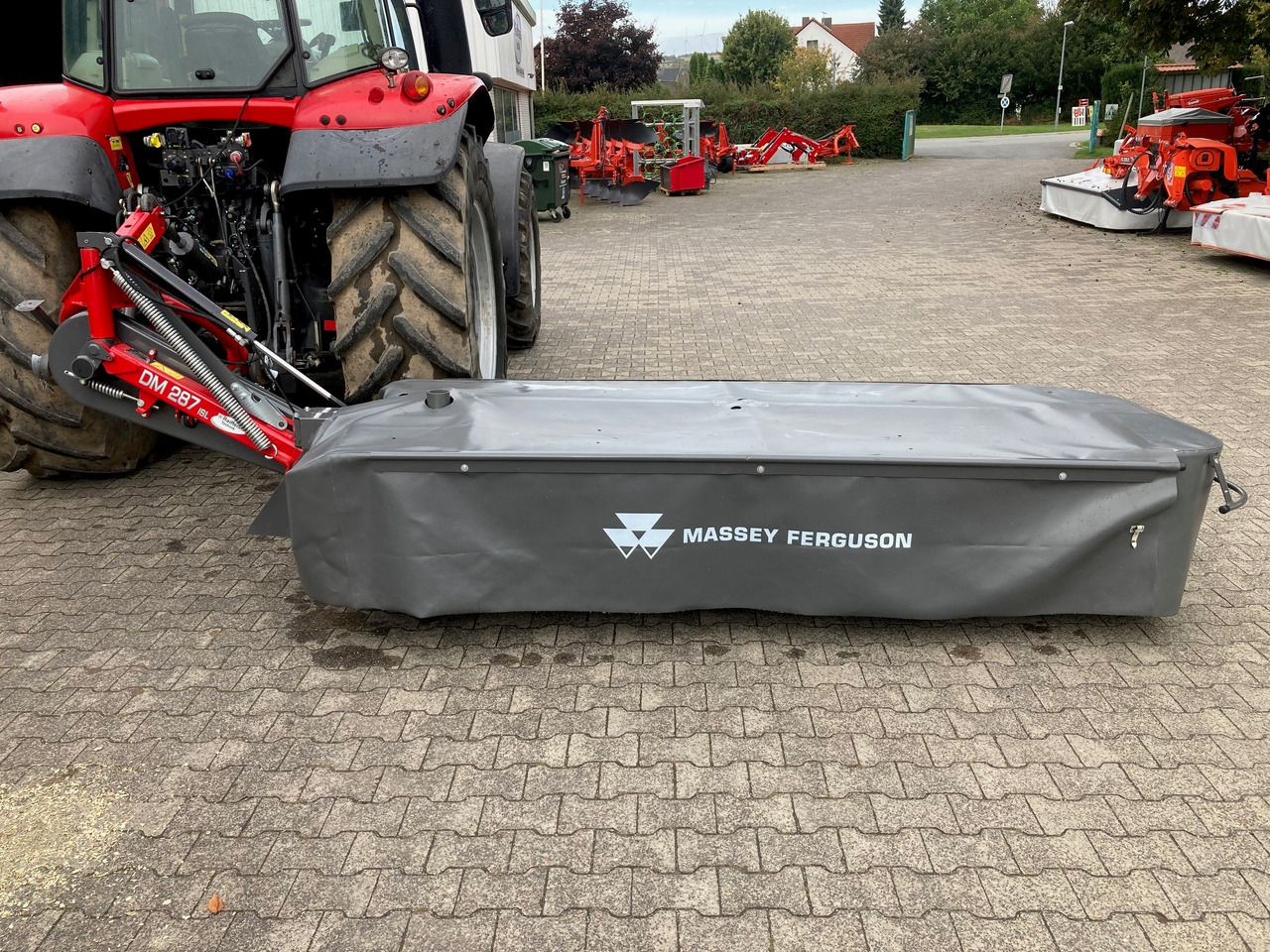 Massey Ferguson DM 287 ISL - Kosačka: obrázok 1 Massey Ferguson DM 287 ISL - Kosačka: obrázok 1