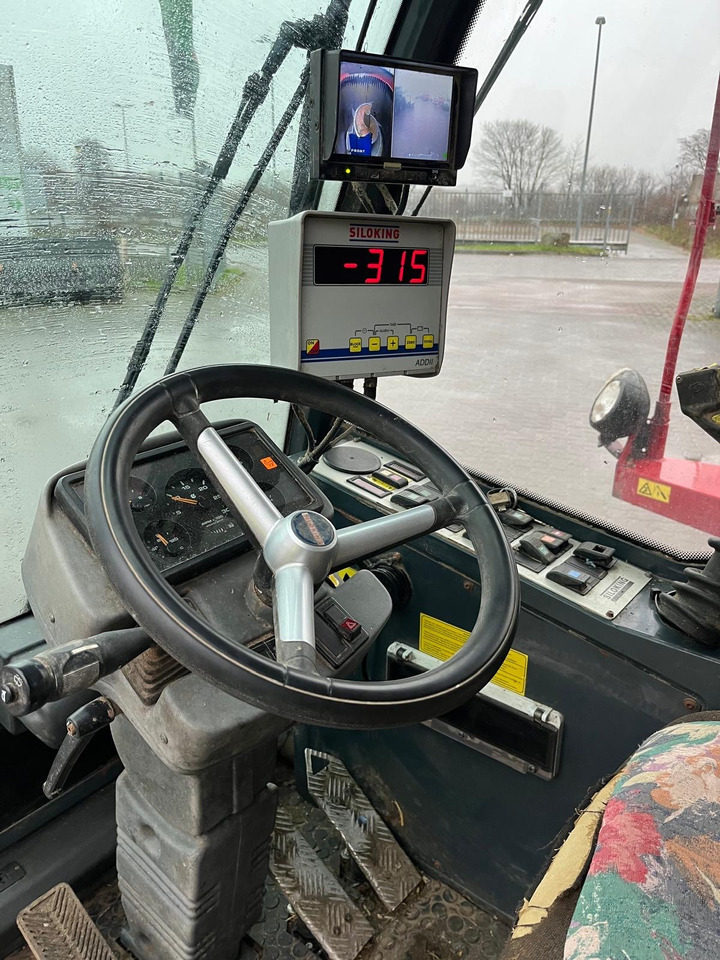 Mayer Siloking Selbstfahrer 13m³ - Kŕmny voz: obrázok 3 Mayer Siloking Selbstfahrer 13m³ - Kŕmny voz: obrázok 3