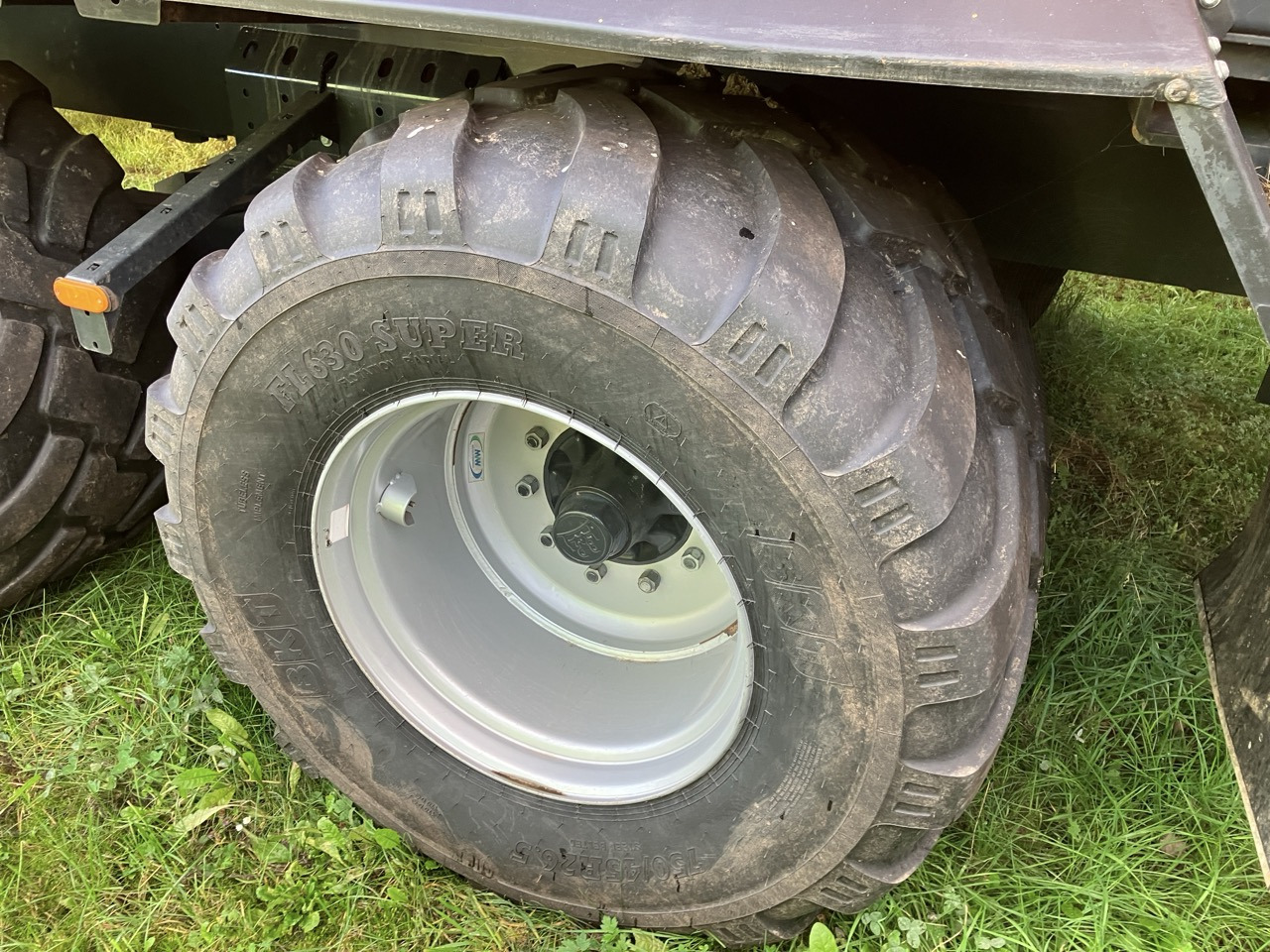 Schuitemaker Siwa 720 W - Poľnohospodársky sklápěcí príves: obrázok 3 Schuitemaker Siwa 720 W - Poľnohospodársky sklápěcí príves: obrázok 3