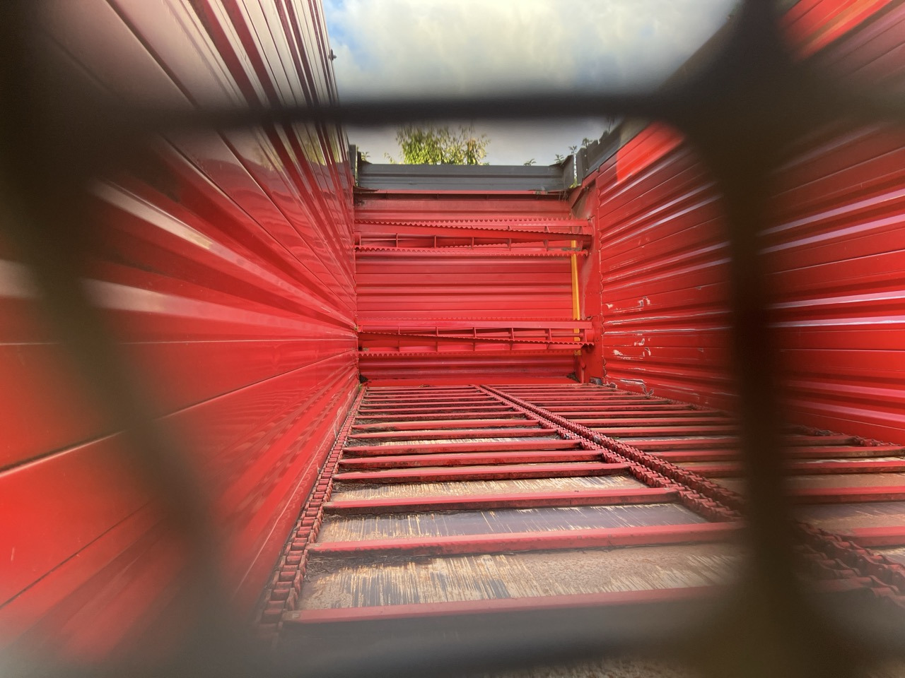 Schuitemaker Siwa 720 W - Poľnohospodársky sklápěcí príves: obrázok 2 Schuitemaker Siwa 720 W - Poľnohospodársky sklápěcí príves: obrázok 2