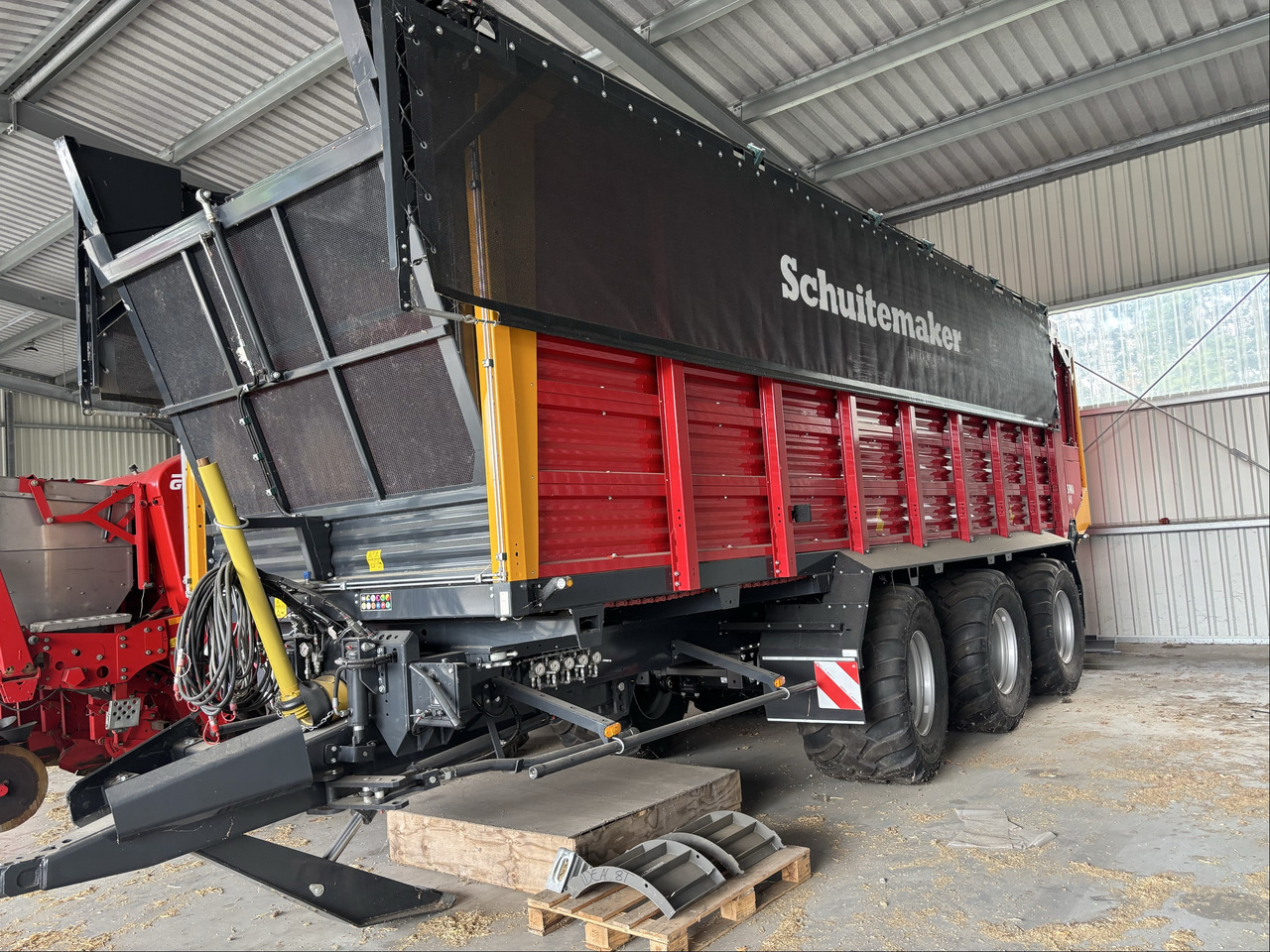 Schuitemaker Siwa 840 S - Poľnohospodársky sklápěcí príves: obrázok 1 Schuitemaker Siwa 840 S - Poľnohospodársky sklápěcí príves: obrázok 1