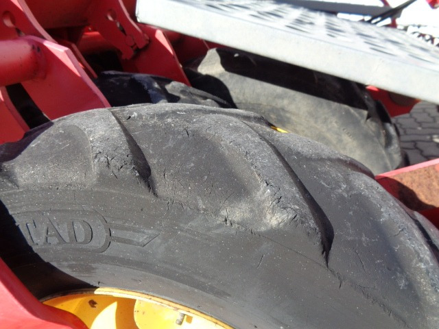 Väderstad Rapid RD 300 S XL Super - Univerzálny sejací stroj: obrázok 3 Väderstad Rapid RD 300 S XL Super - Univerzálny sejací stroj: obrázok 3