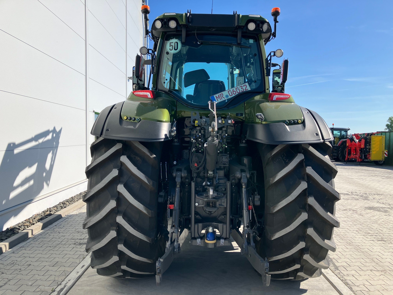 Valtra Q285 - Traktor: obrázok 3 Valtra Q285 - Traktor: obrázok 3
