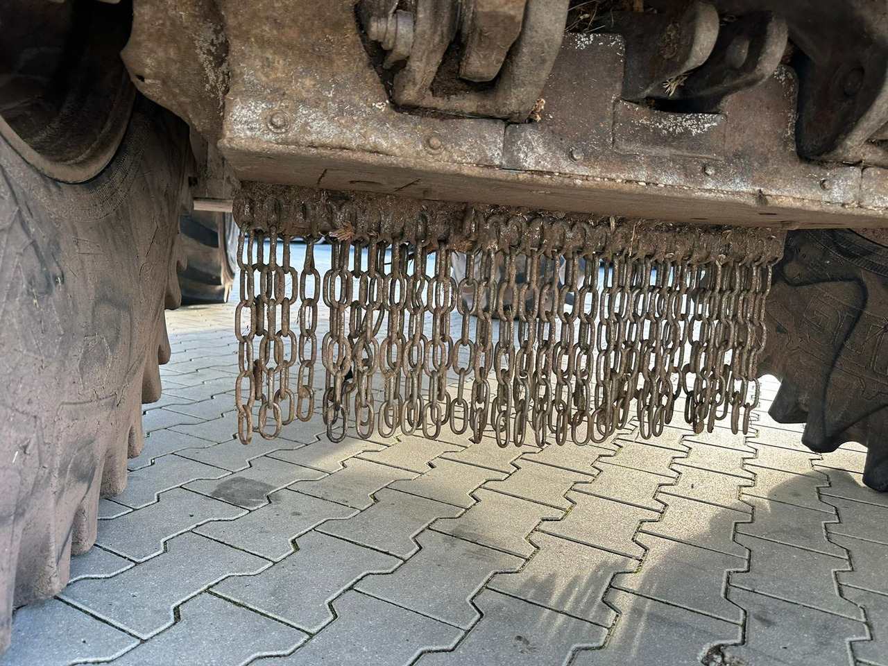 Valtra S 374 - Traktor: obrázok 2 Valtra S 374 - Traktor: obrázok 2