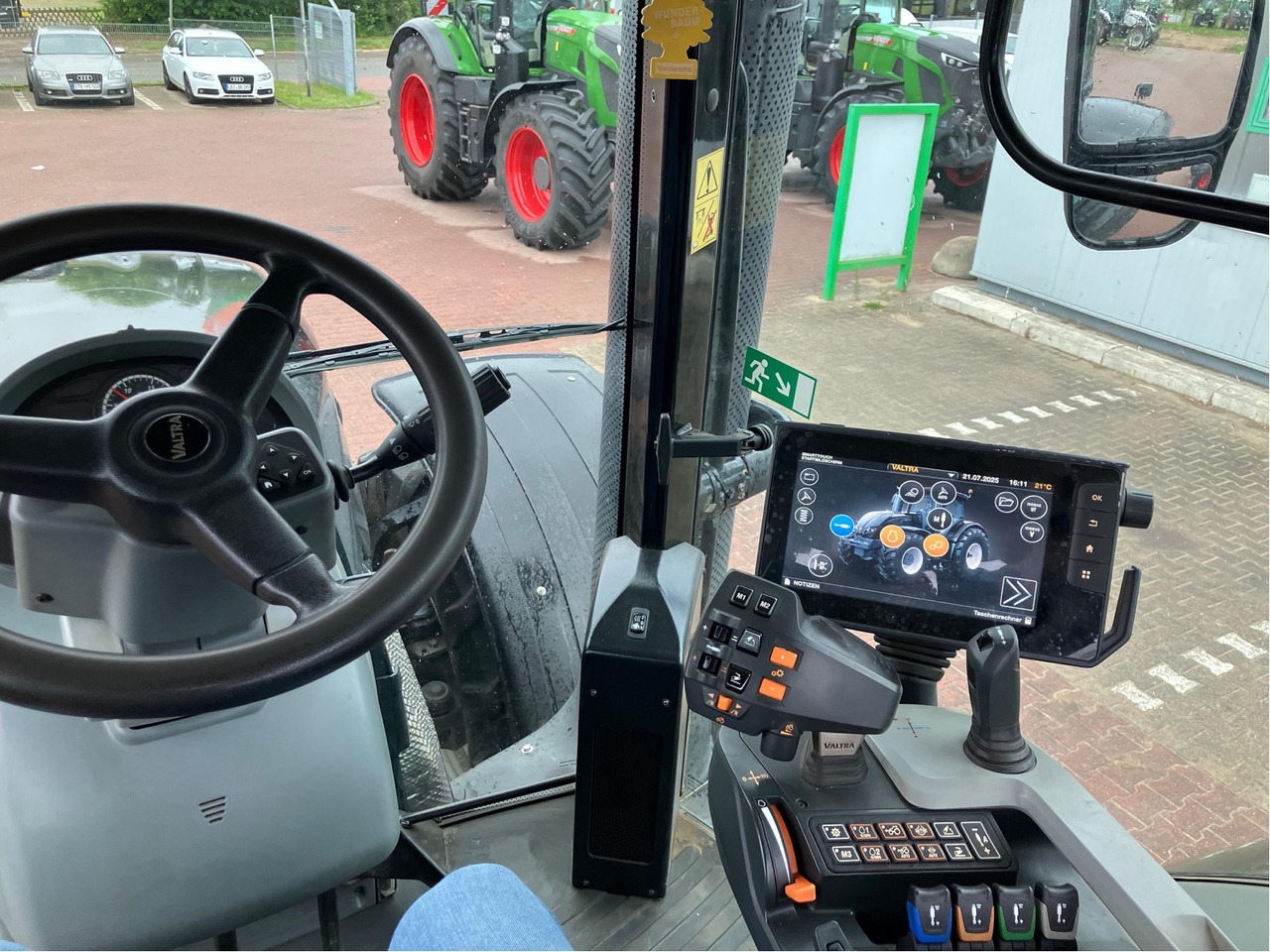 Valtra S 394 - Traktor: obrázok 3 Valtra S 394 - Traktor: obrázok 3