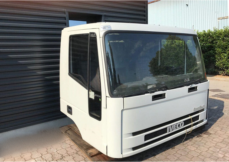 Iveco Eurotech - Eurotrakker Euro 3 - Kabína a interiér pre Nákladné auto: obrázok 3 Iveco Eurotech - Eurotrakker Euro 3 - Kabína a interiér pre Nákladné auto: obrázok 3