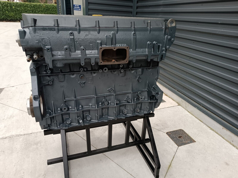 Iveco STRALIS EURO 5 420 - 450 - 460 CURSOR 10 F3AE3681 EURO 5 - Motor pre Nákladné auto: obrázok 3 Iveco STRALIS EURO 5 420 - 450 - 460 CURSOR 10 F3AE3681 EURO 5 - Motor pre Nákladné auto: obrázok 3