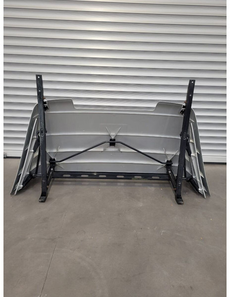 MAN LOW ROOF - Aerodynamika/ Spojler pre Nákladné auto: obrázok 4 MAN LOW ROOF - Aerodynamika/ Spojler pre Nákladné auto: obrázok 4