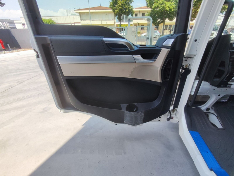 MAN TGL TGM - Kabína a interiér pre Nákladné auto: obrázok 3 MAN TGL TGM - Kabína a interiér pre Nákladné auto: obrázok 3