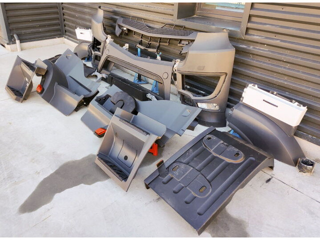 Mercedes-Benz ACTROS AROCS MP4 - Karoséria a exteriér pre Nákladné auto: obrázok 5 Mercedes-Benz ACTROS AROCS MP4 - Karoséria a exteriér pre Nákladné auto: obrázok 5