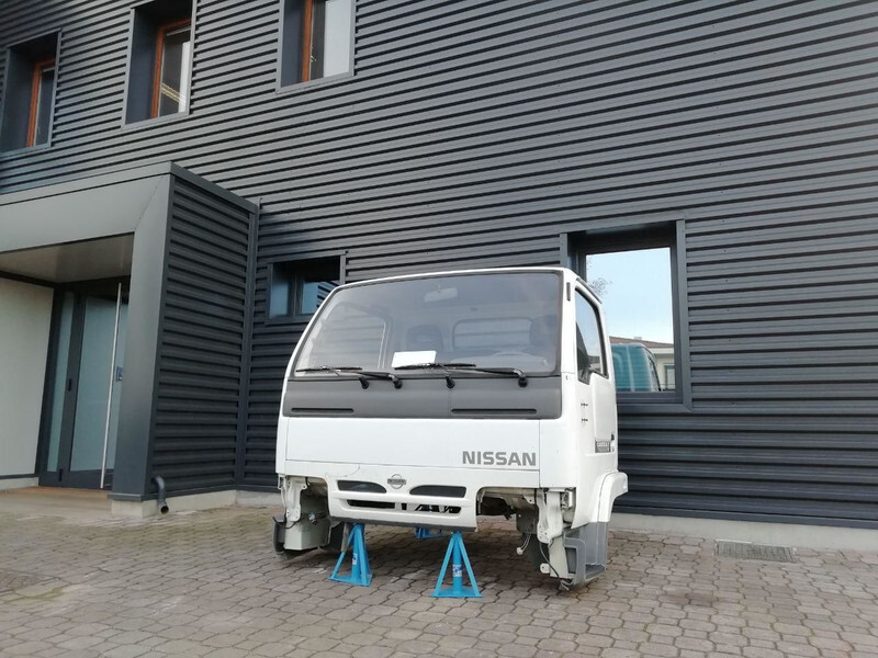 Nissan CABSTAR (1996-2006) - Kabína a interiér pre Nákladné auto: obrázok 1 Nissan CABSTAR (1996-2006) - Kabína a interiér pre Nákladné auto: obrázok 1