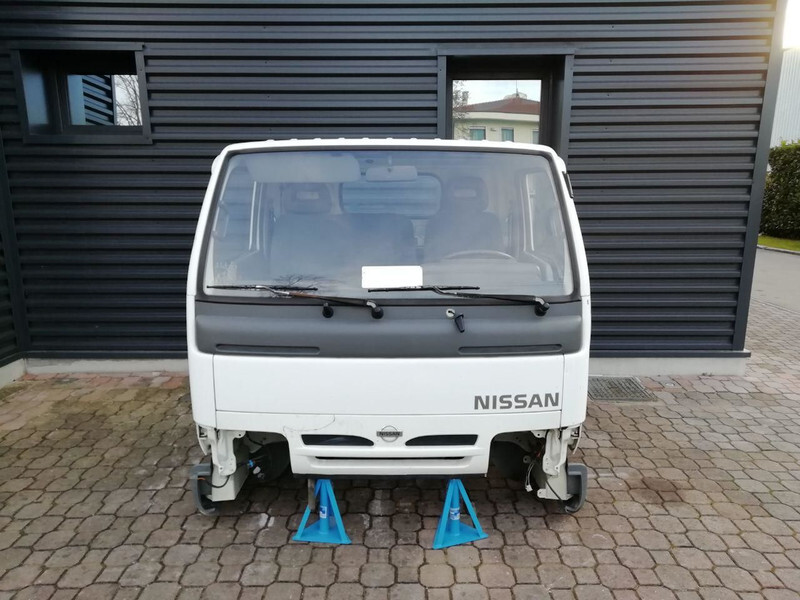 Nissan CABSTAR (1996-2006) - Kabína a interiér pre Nákladné auto: obrázok 2 Nissan CABSTAR (1996-2006) - Kabína a interiér pre Nákladné auto: obrázok 2