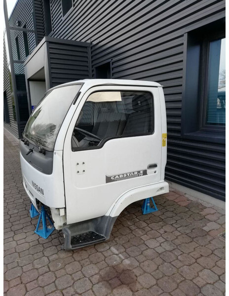 Nissan CABSTAR (1996-2006) - Kabína a interiér pre Nákladné auto: obrázok 4 Nissan CABSTAR (1996-2006) - Kabína a interiér pre Nákladné auto: obrázok 4