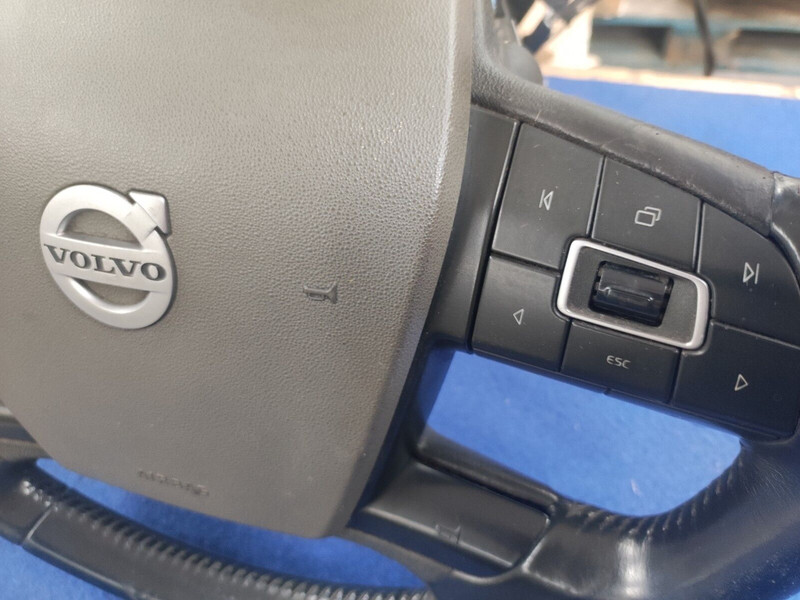 Volvo FH Euro 6 - Volant pre Nákladné auto: obrázok 2 Volvo FH Euro 6 - Volant pre Nákladné auto: obrázok 2