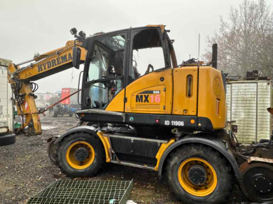 HYDREMA CONSTRUCTION EXCAVATOR MX16 RAIL - Kolesové rýpadlo: obrázok 2 HYDREMA CONSTRUCTION EXCAVATOR MX16 RAIL - Kolesové rýpadlo: obrázok 2