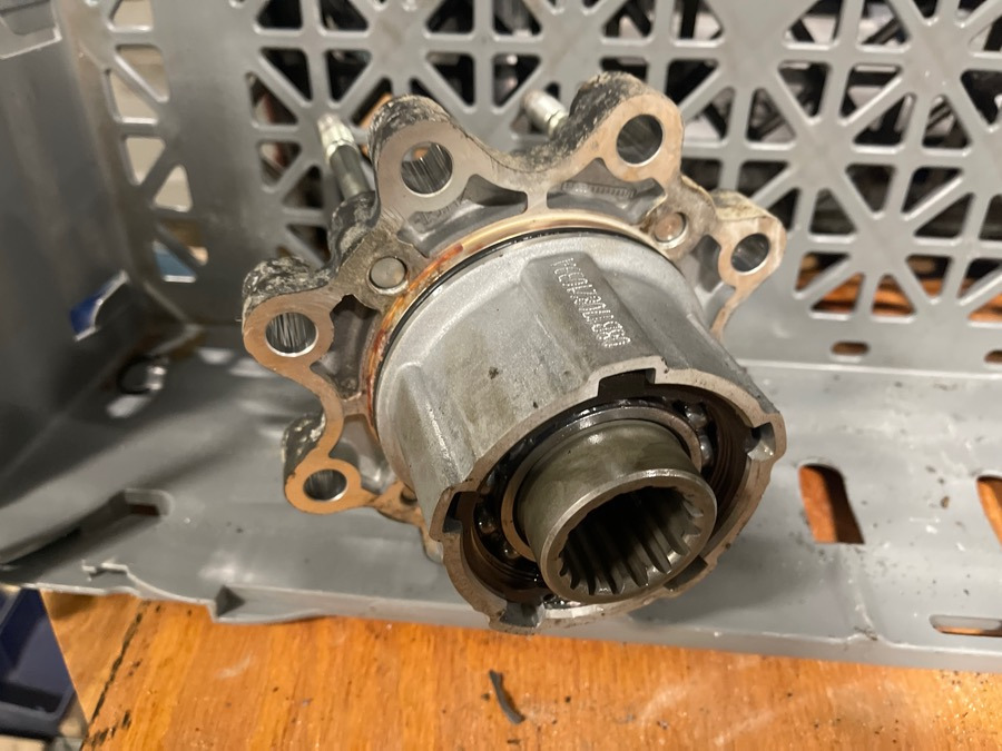 SCANIA PTO HOUSE 2545303 - Hydraulika pre Nákladné auto: obrázok 2 SCANIA PTO HOUSE 2545303 - Hydraulika pre Nákladné auto: obrázok 2