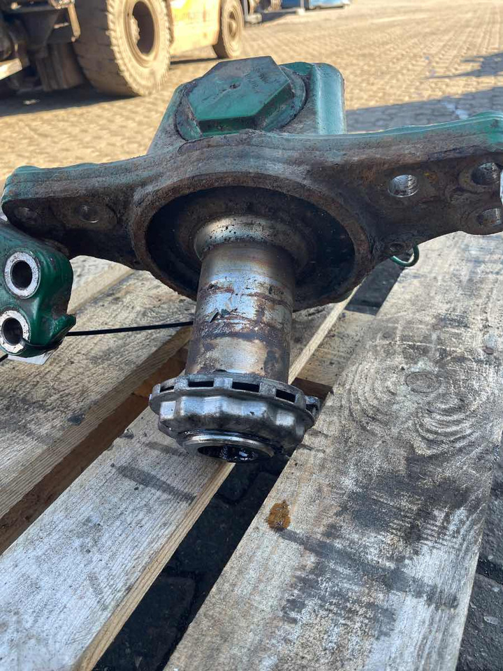 VOLVO STEERING KNUCKLE 21700330 - Tehlica pre Nákladné auto: obrázok 2 VOLVO STEERING KNUCKLE 21700330 - Tehlica pre Nákladné auto: obrázok 2