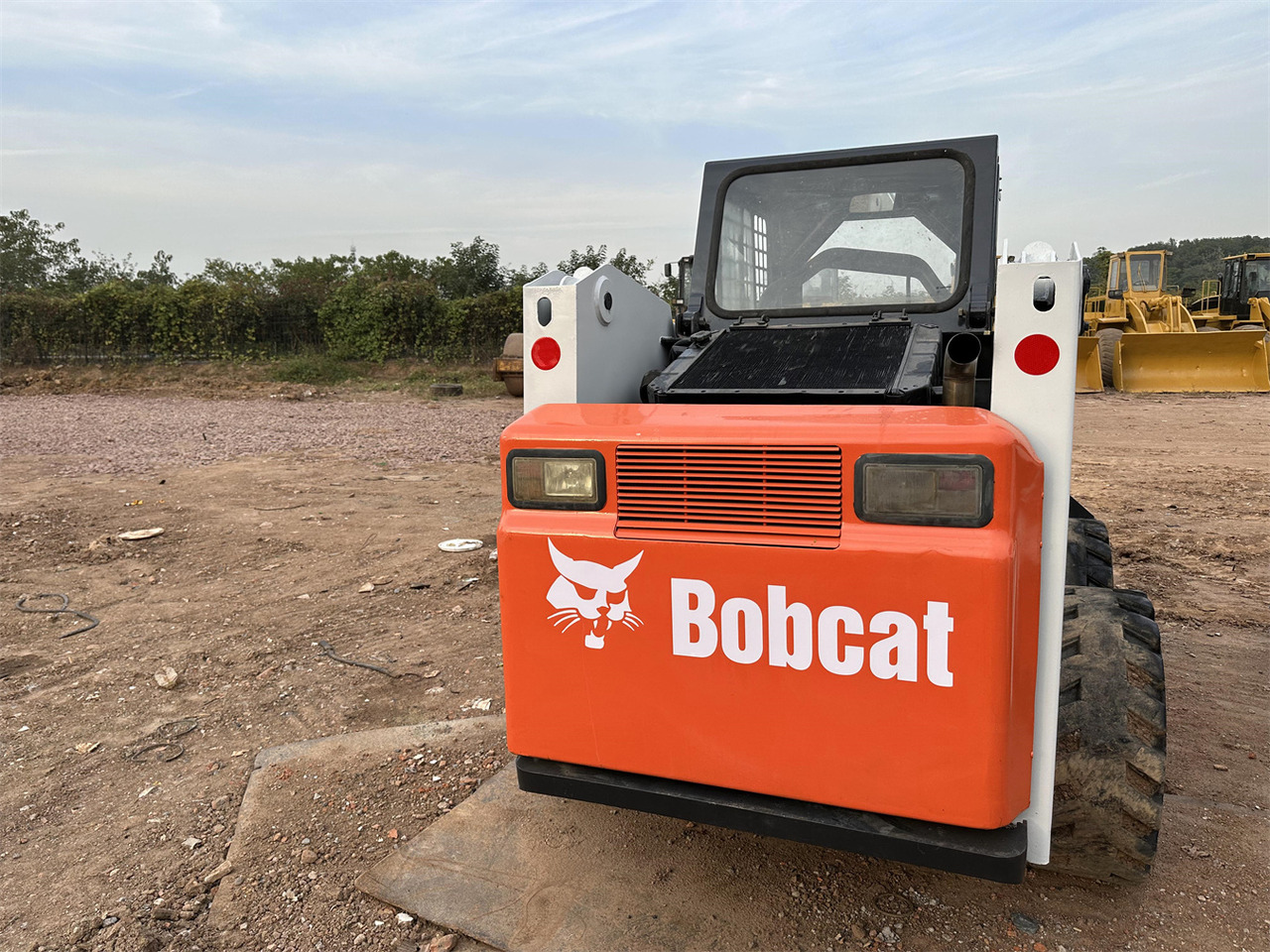 BOBCAT S300 - Šmykom riadený nakladač: obrázok 3 BOBCAT S300 - Šmykom riadený nakladač: obrázok 3