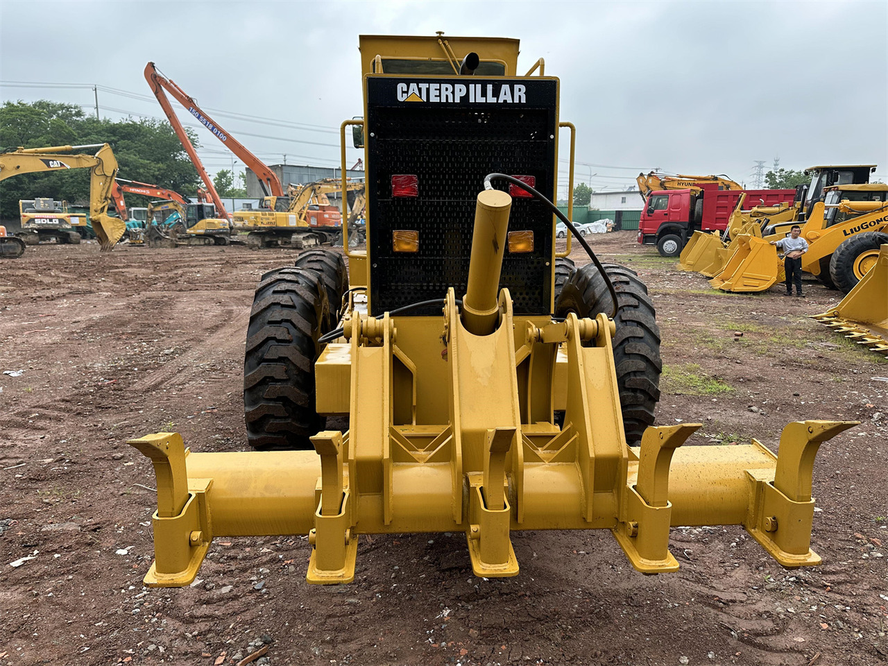 CATERPILLAR 140K - Zrovnávač: obrázok 3 CATERPILLAR 140K - Zrovnávač: obrázok 3