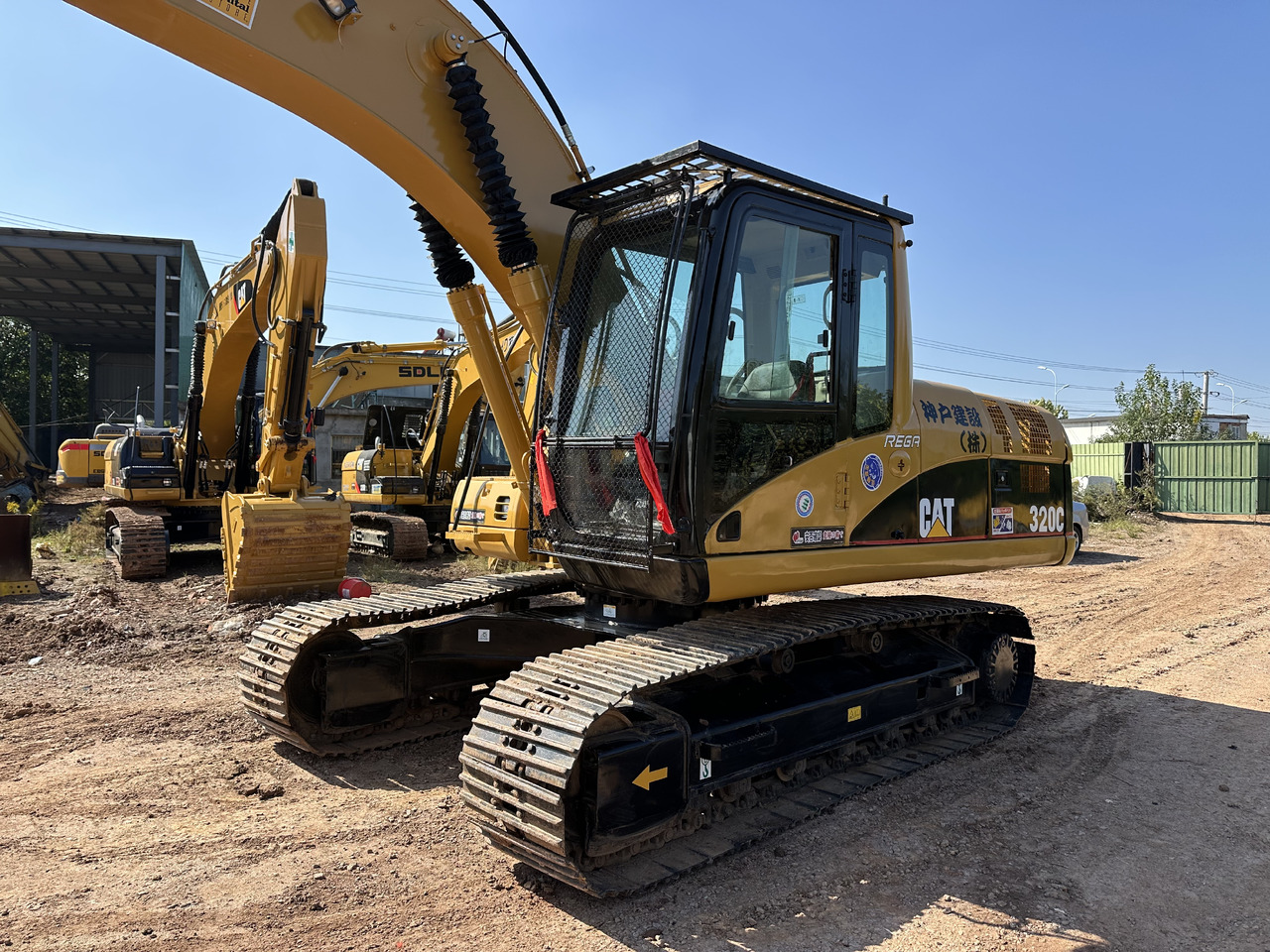 CATERPILLAR 320CL - Pásové rýpadlo: obrázok 2 CATERPILLAR 320CL - Pásové rýpadlo: obrázok 2