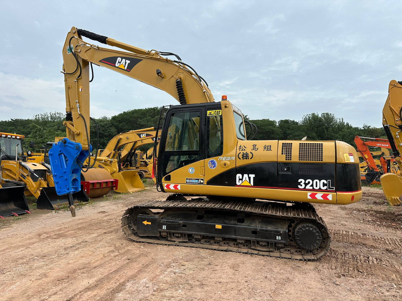 CATERPILLAR 320CL - Pásové rýpadlo: obrázok 4 CATERPILLAR 320CL - Pásové rýpadlo: obrázok 4