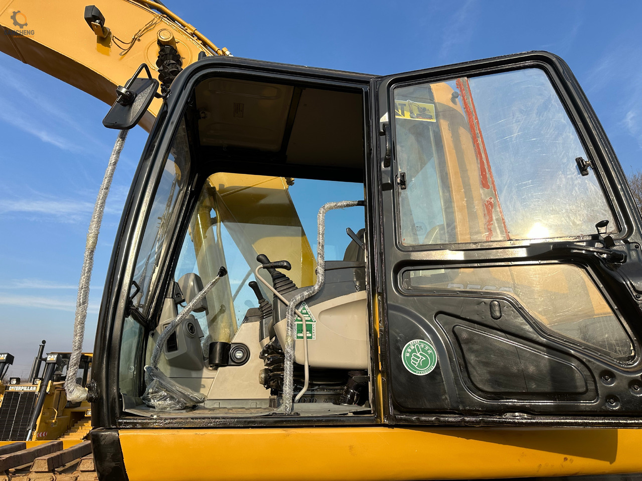 CATERPILLAR 320CL - Plovoucí rýpadlo: obrázok 5 CATERPILLAR 320CL - Plovoucí rýpadlo: obrázok 5
