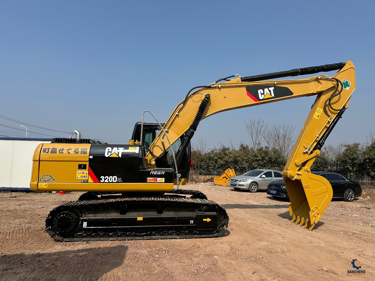CATERPILLAR 320D2L - Pásové rýpadlo: obrázok 1 CATERPILLAR 320D2L - Pásové rýpadlo: obrázok 1