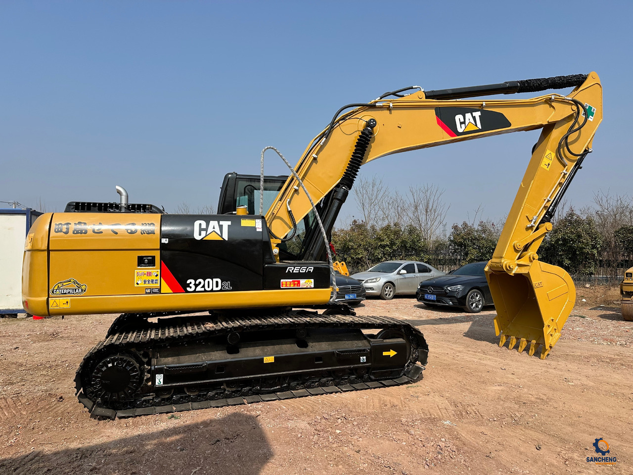 CATERPILLAR 320D2L - Pásové rýpadlo: obrázok 2 CATERPILLAR 320D2L - Pásové rýpadlo: obrázok 2