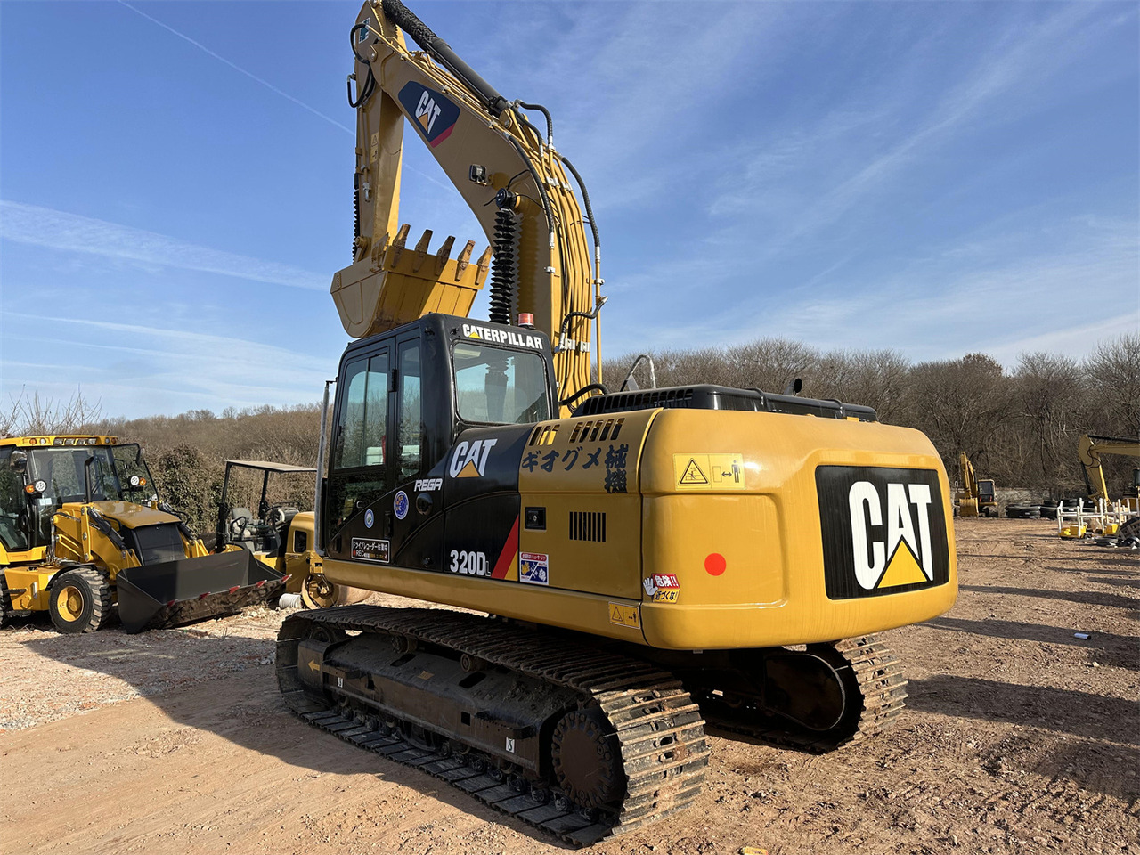 CATERPILLAR 320DL - Pásové rýpadlo: obrázok 3 CATERPILLAR 320DL - Pásové rýpadlo: obrázok 3