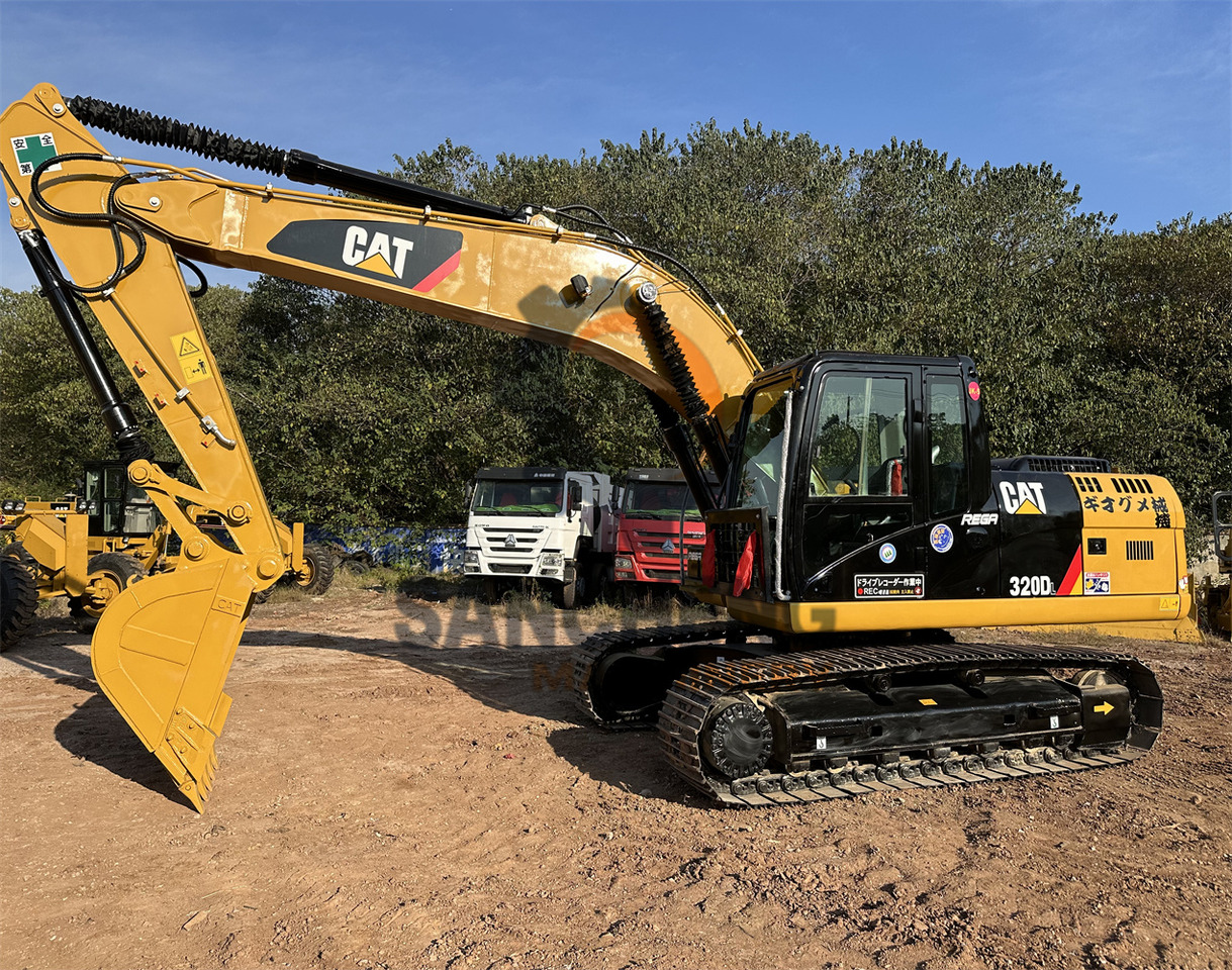 CATERPILLAR 320DL - Pásové rýpadlo: obrázok 2 CATERPILLAR 320DL - Pásové rýpadlo: obrázok 2
