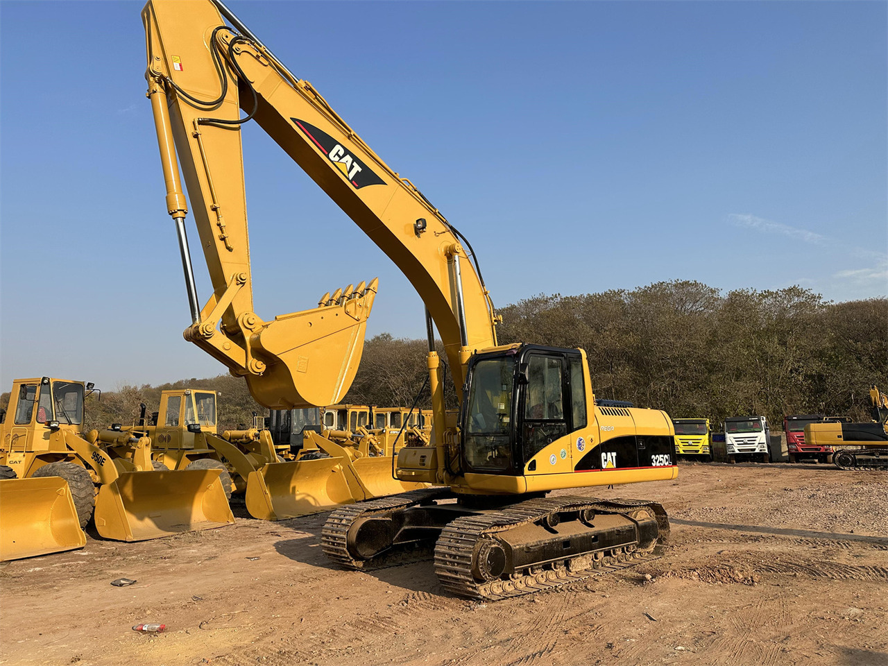 CATERPILLAR 325C - Pásové rýpadlo: obrázok 2 CATERPILLAR 325C - Pásové rýpadlo: obrázok 2