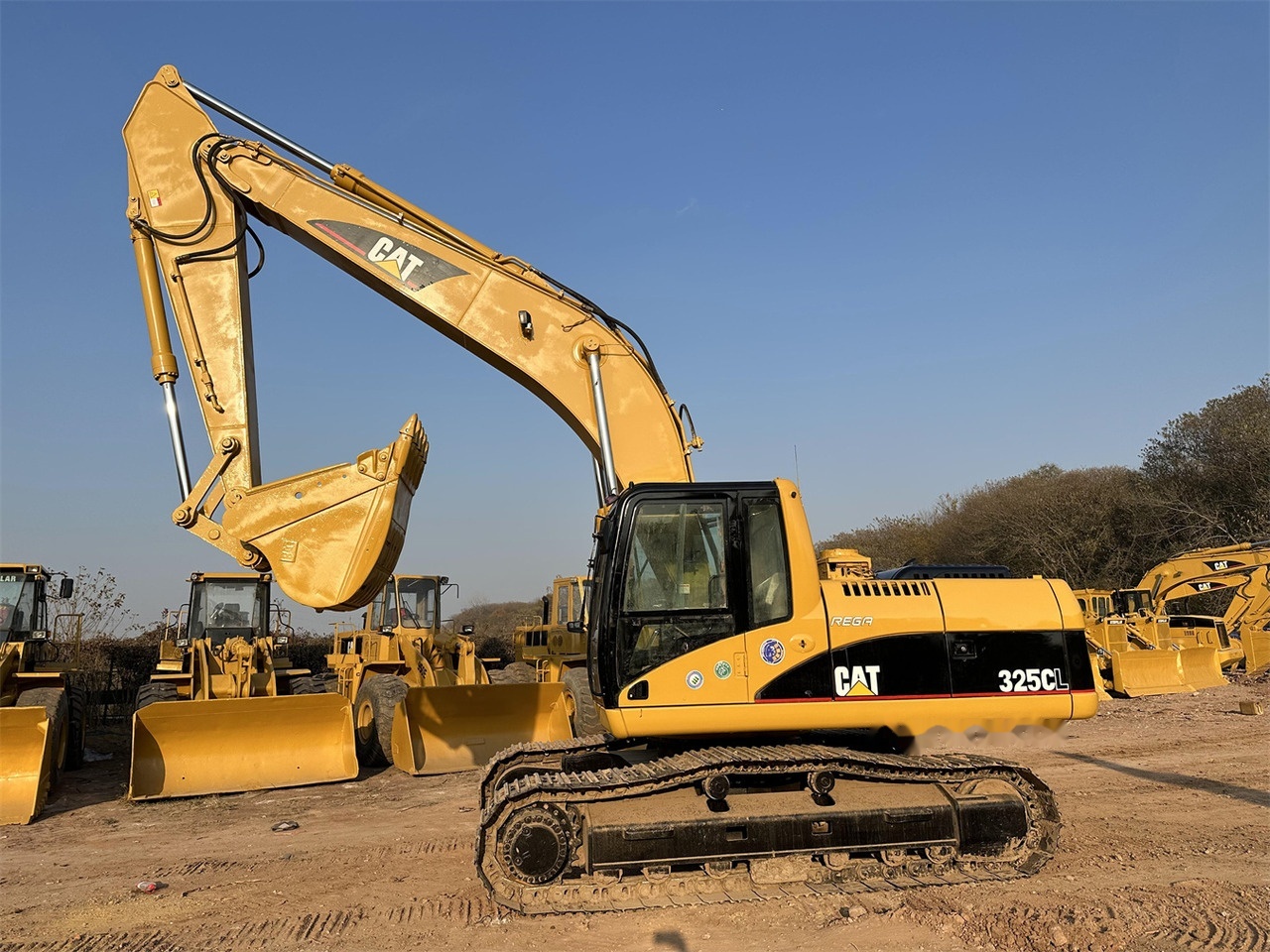 CATERPILLAR 325CL - Pásové rýpadlo: obrázok 3 CATERPILLAR 325CL - Pásové rýpadlo: obrázok 3